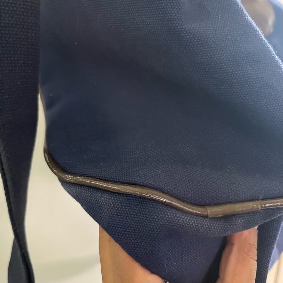 Grosvenor Elegant Blue and Brown Men's Duffel Bag - Picture 6 of 13